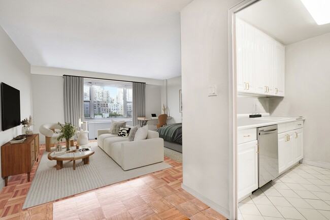 Building Photo - 220 E 60th St