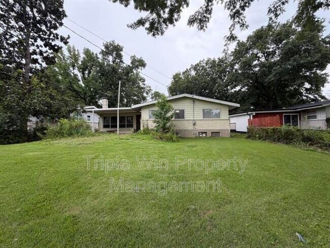 Building Photo - 10805 Landseer Dr