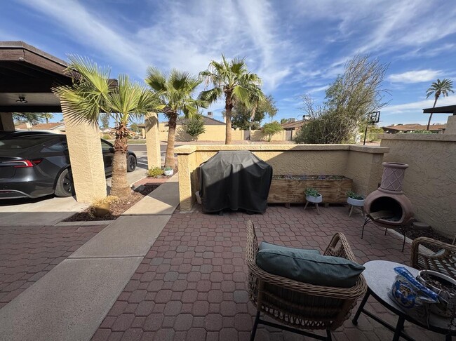 Front patio - 9440 N 52nd Ln