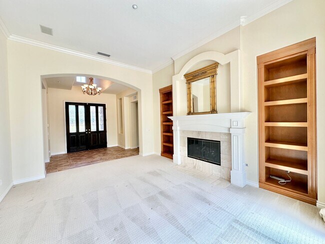 Building Photo - Beautiful Single-Level Custom Home with Serene Backyard Space in the Lovely Peppertree Park Commu...