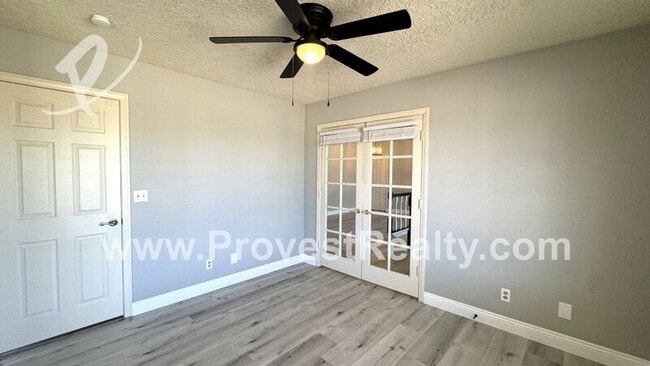 Building Photo - 13858 Rincon Rd