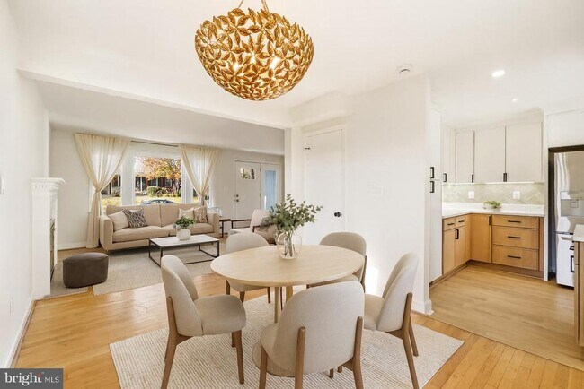 Building Photo - 2809 Pierpont St