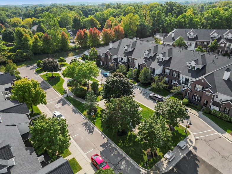 Building Photo - 331 Scio Village Ct