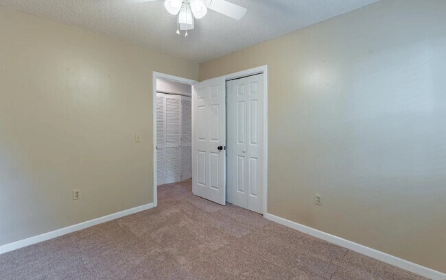 Building Photo - 357 Mansfield Cir