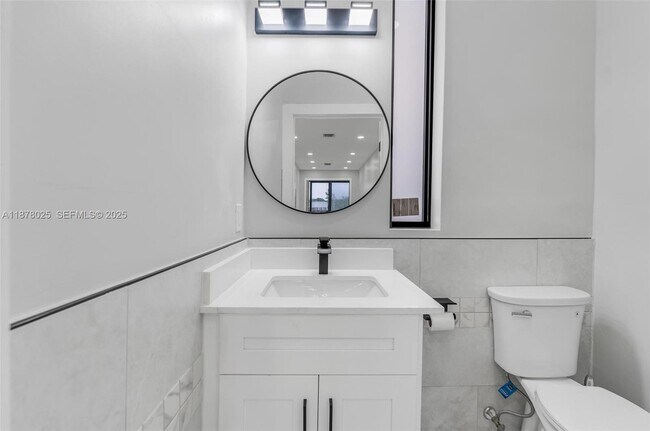 Building Photo - 1962 NW 107th St