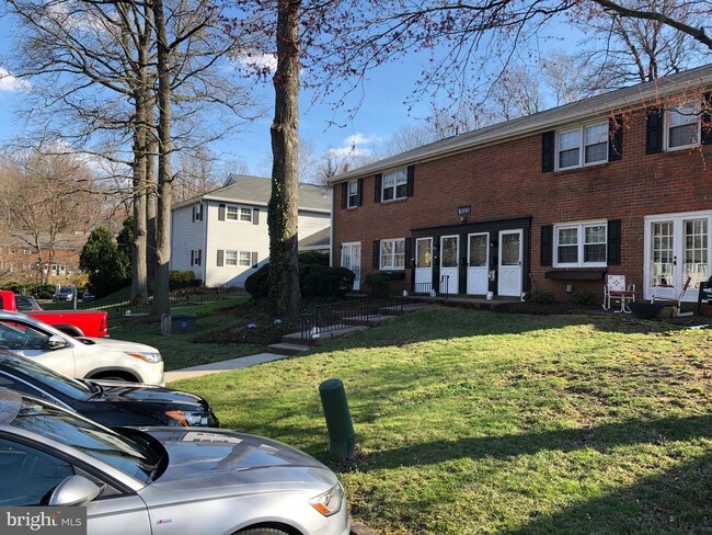 Building Photo - 1007 Yardley Commons