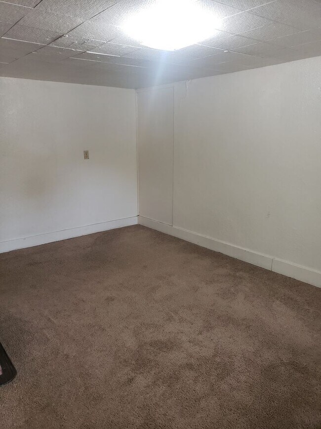Building Photo - Garden level 2 br  near School of Mines | Mountain views | walking distance to downtown Golden