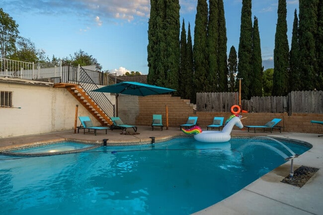 Building Photo - 1853 Penasco Rd