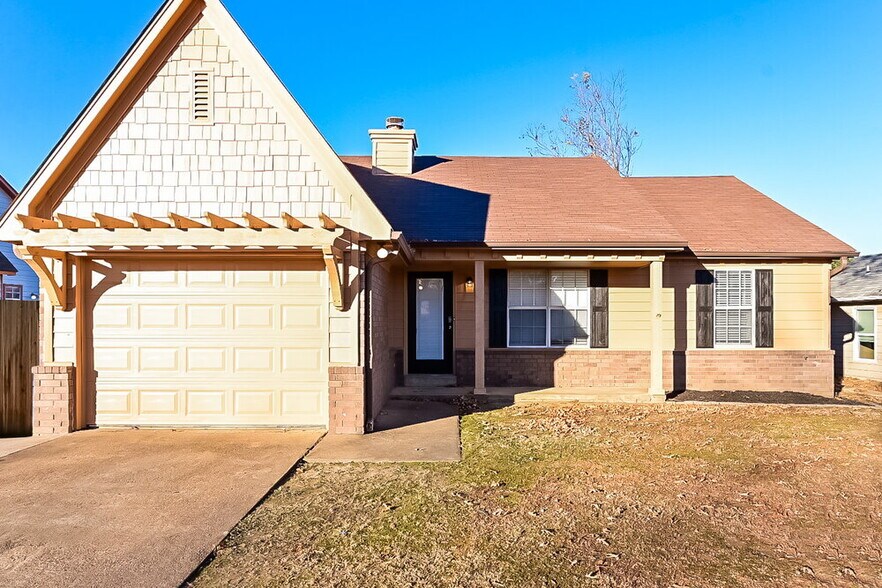 Primary Photo - 9846 Riggan Dr
