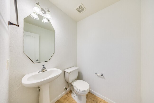 Building Photo - 21415 Sagrantino Ct