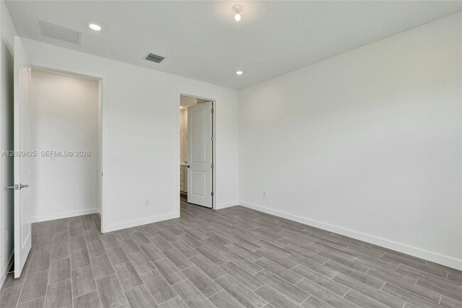 Building Photo - 3777 Harborside Ave
