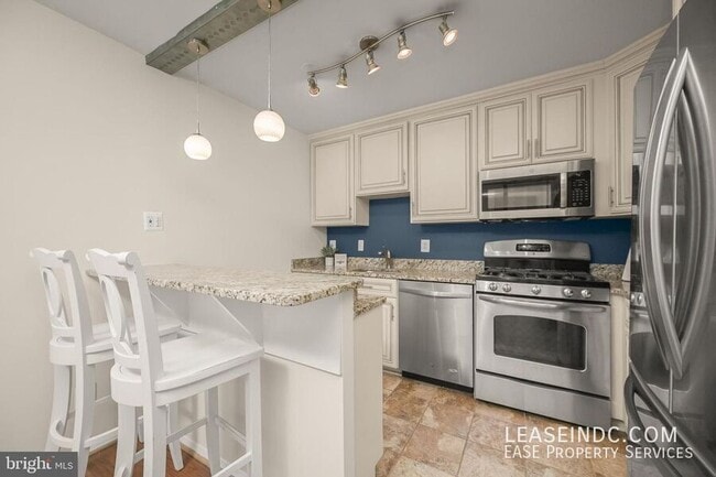 Building Photo - 1245 13th St NW