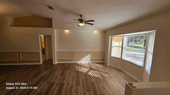 Building Photo - 3998 Dakota Cir