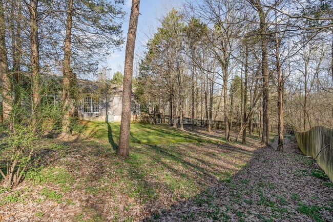 Building Photo - 11100 Deerpath Ct