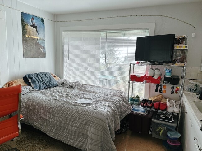 Building Photo - 821 Billy Frank Jr. St