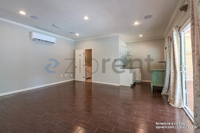 Building Photo - 1558 O'Connor Dr