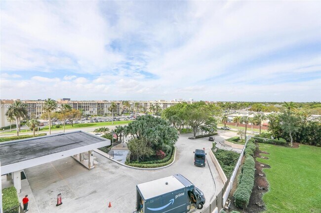 Building Photo - 600 Three Islands Boulevard