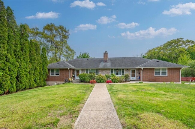 Primary Photo - 118 Knollwood Ave