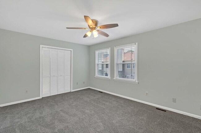 Building Photo - 119 Barfleur Pl