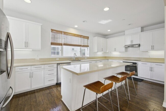 Building Photo - 9212 Joshua Way