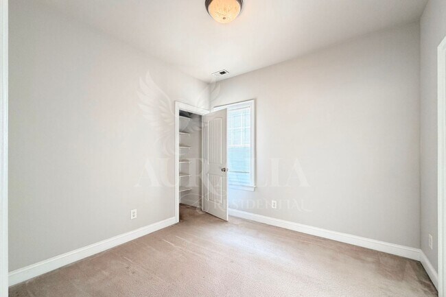 Building Photo - 7754 ACC Blvd