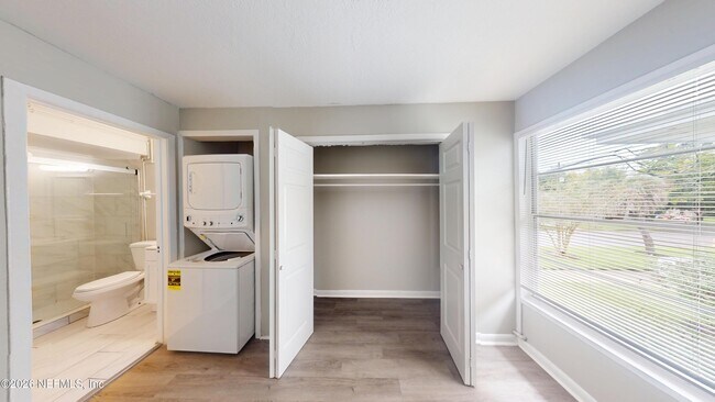 Building Photo - 2877 Post St