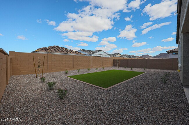 Building Photo - 7606 W Jackrabbit Ln