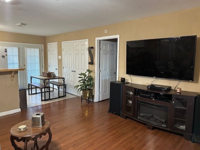 Building Photo - 6380 Green Meadow Dr