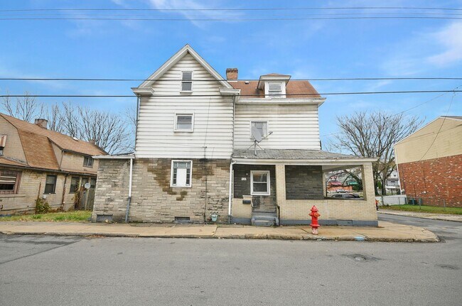 Building Photo - 1243 Evans St