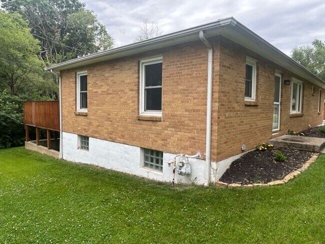 Building Photo - COMING SOON! Beautiful 4 Bedroom Home in N...