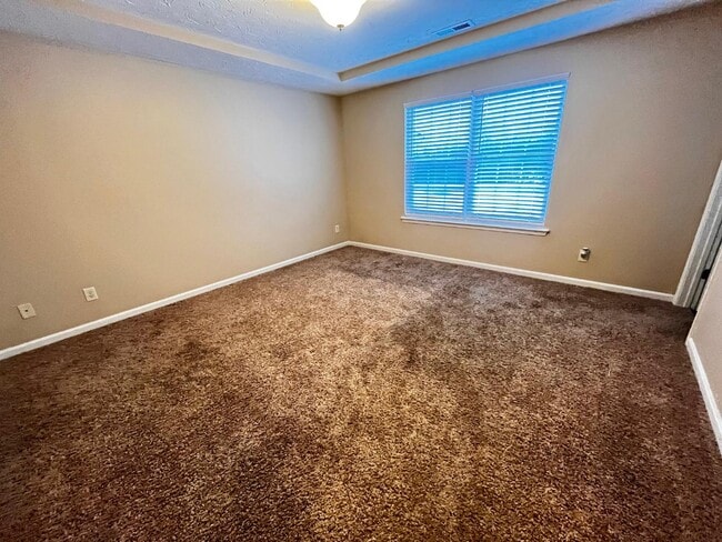 Building Photo - 403 Parker Pl