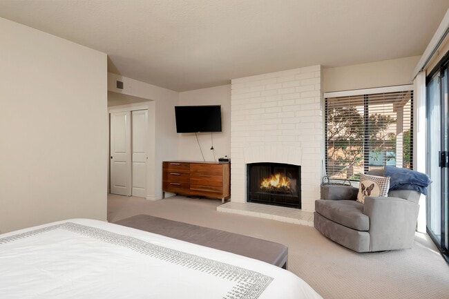 Building Photo - 2559 Caminito Muirfield