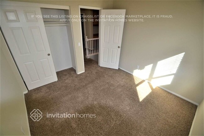 Building Photo - 1052 E Agate Ct