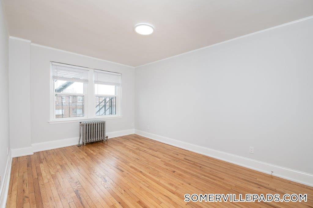 Building Photo - 123 Highland Ave