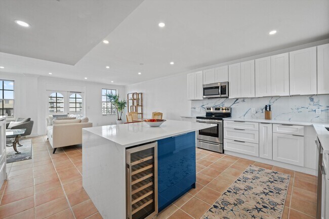 Building Photo - 3475 S Ocean Blvd