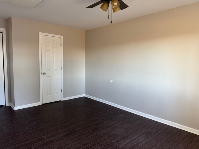 Building Photo - Cozy rural home