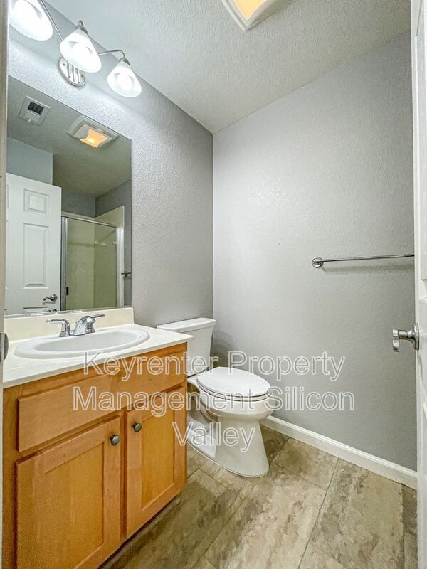 Building Photo - 679 Montara Terrace