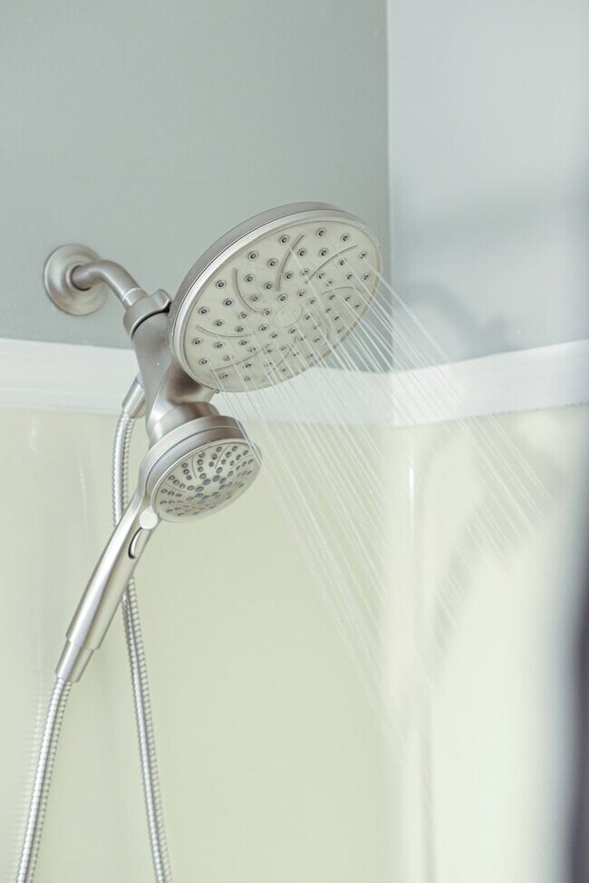 Building Photo - Fort Harrison State Park 4Bed Spacious Retreat