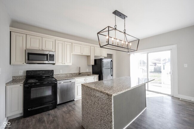 Building Photo - 3117 N Park Ave