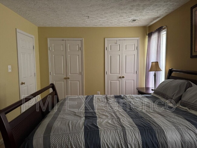 Building Photo - 5861 E Boniwood Turn