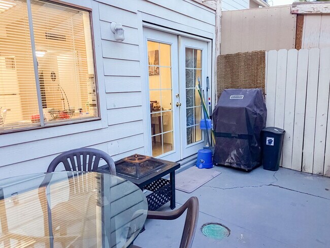 Building Photo - 4770 S Topaz St