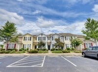 Building Photo - Spacious 3BR/3BA Townhome in Kiskadee Parke
