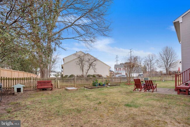 Building Photo - 15728 Beau Ridge Dr