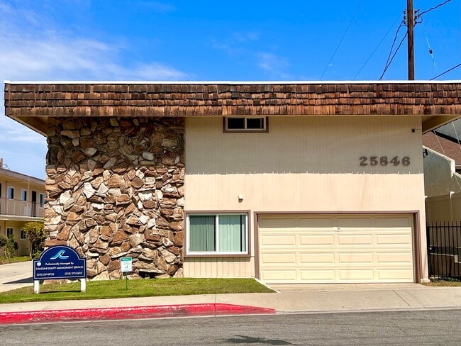 Interior Photo - 25846 Oak Street, Lomita
