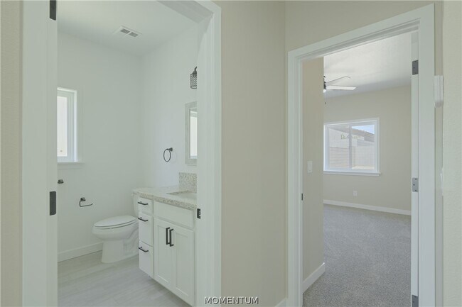 Building Photo - 2213 Hayden Way