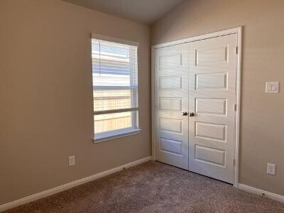 Building Photo - 136 Clay Creek Ln