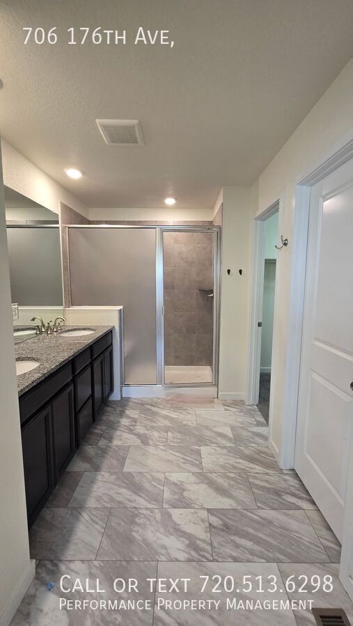 Building Photo - 706 176th Ave