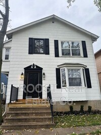 Building Photo - 98-100-100 N Hague Ave