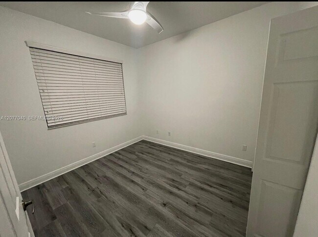 Building Photo - 2850 SW 119th Way