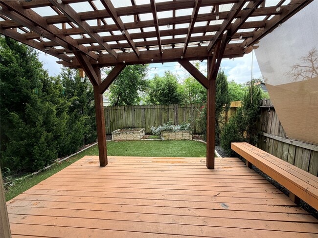 Building Photo - 1007 Kern St